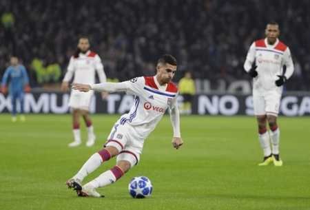 一名進攻前 一名進攻前